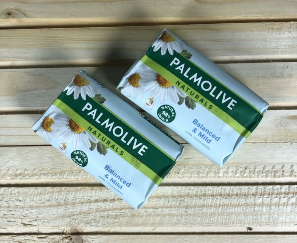 Тверде мило Palmolive Naturals Balanced & Mild Ромашка - 90 г.