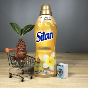 Ополіскувач-кондиціонер для білизни Silan Aromatherapy Fascinating Frangipani - 770 мл.