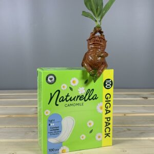 Щоденні гігієнічні прокладки Naturella Сamomile Light 100 шт.