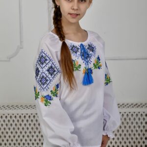 "Ромби" вишиванка для дівчинки з синім орнаментом