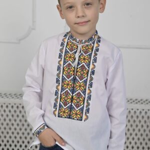"Школяр" вишиванка для хлопчика з різнокольоровим орнаментом