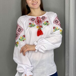 "Ромби" вишиванка для дівчинки з червоним орнаментом