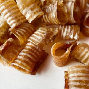 Трахея шматочками сушена Смаколики для собак (100г)