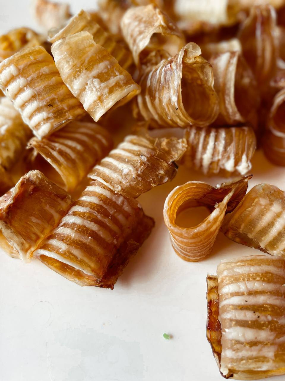 Трахея шматочками сушена Смаколики для собак (100г)