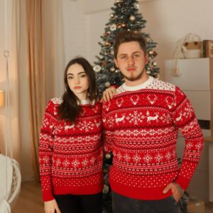 Новогодний свитер Красный