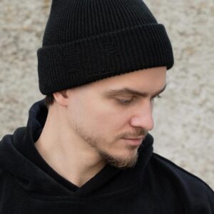 Чоловіча Трикотажна Шапка Without Prestige Destroyed Black