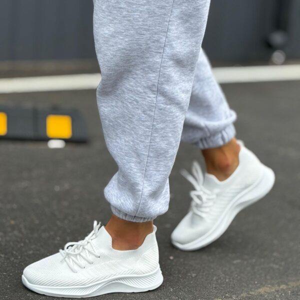 ЖІНОЧІ КРОСІВКИ