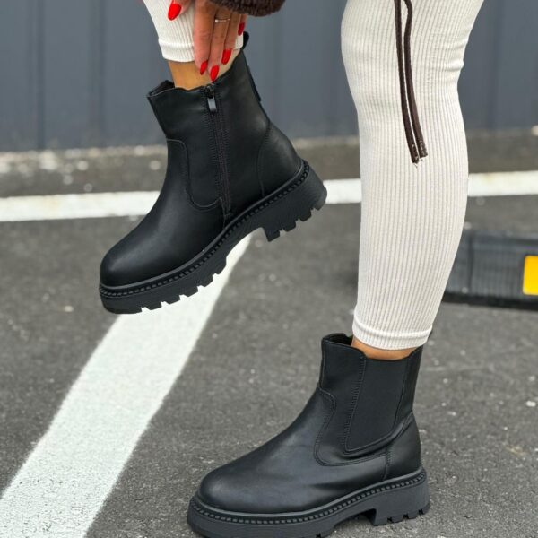 ЖІНОЧІ ЧЕРЕВИКИ