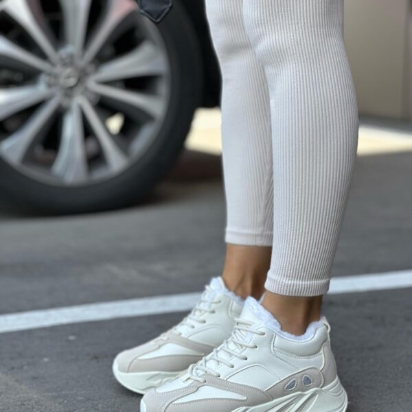 Зимові кросівки